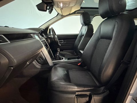 Land Rover Discovery Sport SD4 SE TECH 19