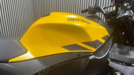 Aprilia Tuono 2025 25 PLATE 15BHP E5 SPORTS BIKE LEARNER ONLY 3K 14