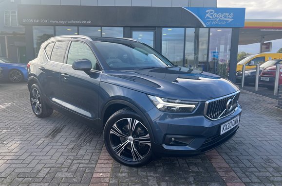 Volvo XC40 2.0 T4 INSCRIPTION PRO AUTO PETROL 1