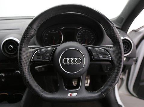 Audi A3 1.5 TFSI CoD Black Edition Sportback Euro 6 (s/s) 5dr 10