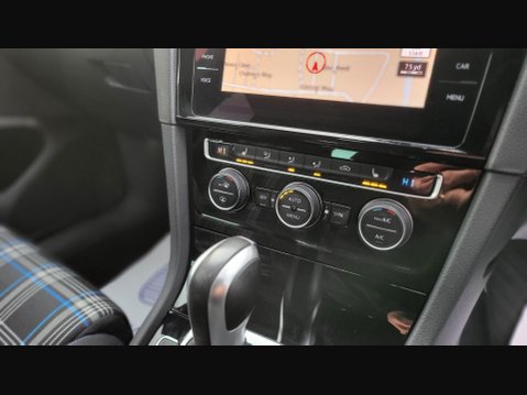 Volkswagen Golf GTE ADVANCE DSG 26