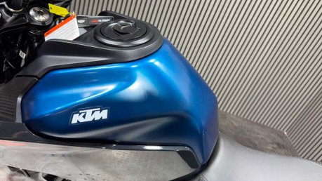 KTM Duke 2025 ONLY 7K 125CC LEARNER LEGAL 15BHP 1 OWNER 37