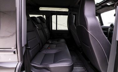 Land Rover Defender 110 XS 14