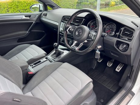 Volkswagen Golf 1.4 TSI BlueMotion Tech ACT R-Line Euro 6 (s/s) 3dr 19