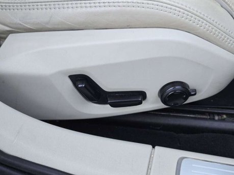 Volvo S90 2.0 D4 Inscription Pro Saloon 4dr Diesel Auto Euro 6 (s/s) (190 ps) 56