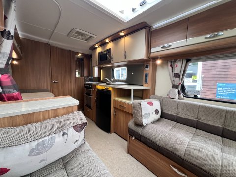 Swift Challenger 530 SE 8