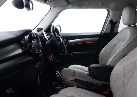 Mini Hatch 2.0 Cooper S Exclusive Auto 5dr 47