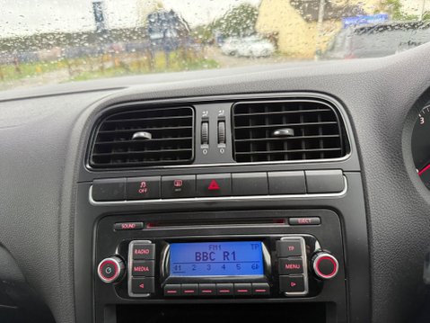 Volkswagen Polo 1.2 S Euro 5 5dr 15