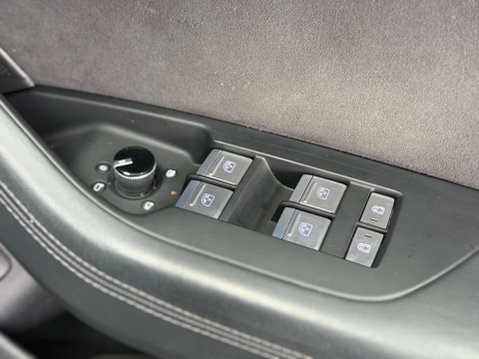 Audi RS7 4.0 TFSI V8 Carbon Black Sportback 5dr Petrol Tiptronic quattro Euro 6 (s/s 59