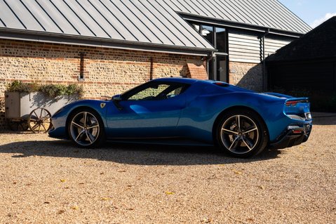 Ferrari 296 GTB 3.0T V6 7.45kWh F1 DCT Euro 6 (s/s) 2dr 10