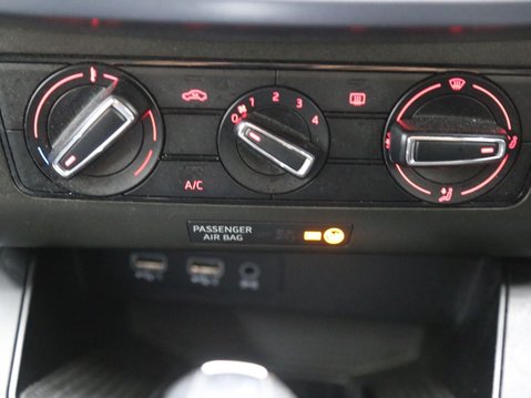 SEAT Arona 1.0 TSI SE Technology DSG Euro 6 (s/s) 5dr 15