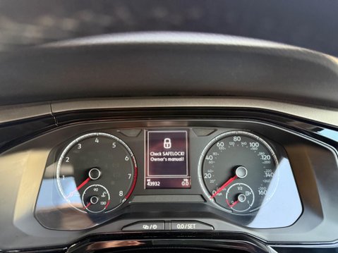 Volkswagen Polo 1.0 SE Euro 6 (s/s) 5dr 26