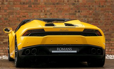 Lamborghini Huracan Spyder LP610-4 3