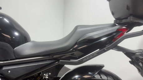 Yamaha XJ6 2010 ONLY 15K 1 FORMER OWNER LONG MOT WARRANTY 600CC A2 27