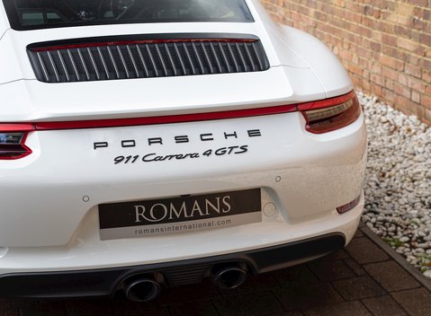 Porsche 911 (991.2) Carrera 4 GTS 27