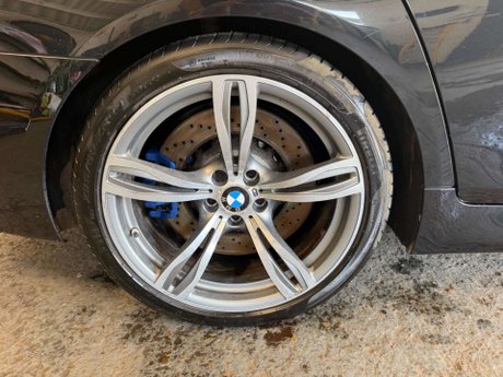 BMW M5 4.4 V8 DCT Euro 6 (s/s) 4dr 36