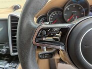 Porsche Cayenne 3.0 Cayenne D Platinum Edition V6 Tiptronic S A 4WD 5dr 61