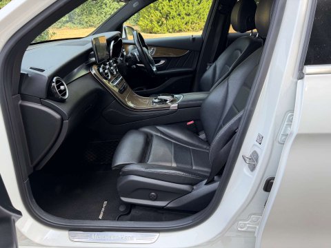 Mercedes-Benz GLC 3.0 GLC350d V6 AMG Line (Premium Plus) G-Tronic 4MATIC Euro 6 (s/s) 5dr 23