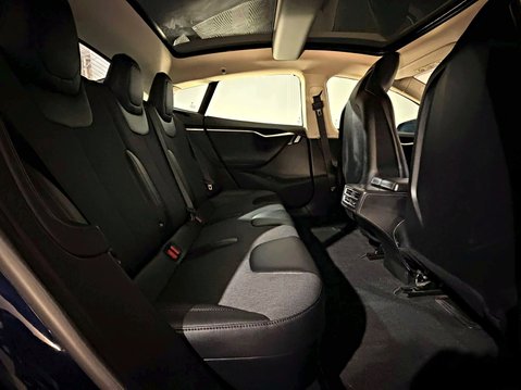 Tesla Model S 85 17