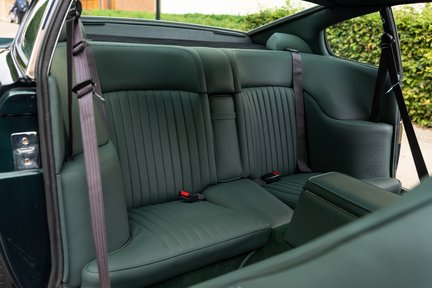 Aston Martin V8 Vantage ”Fliptail” Manual 29