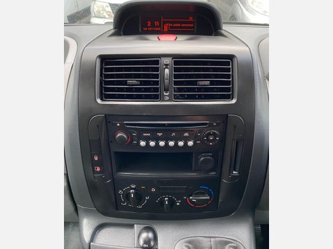 Peugeot Expert 1.6 HDi Panel Van 4dr Diesel Manual L2 H1 (194 g/km, 90 bhp) 42