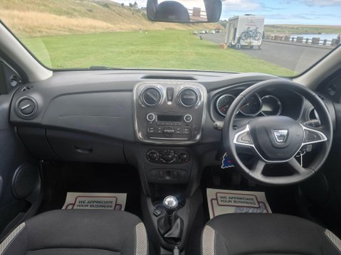 Dacia Sandero Stepway 0.9 TCe Essential Euro 6 (s/s) 5dr 15