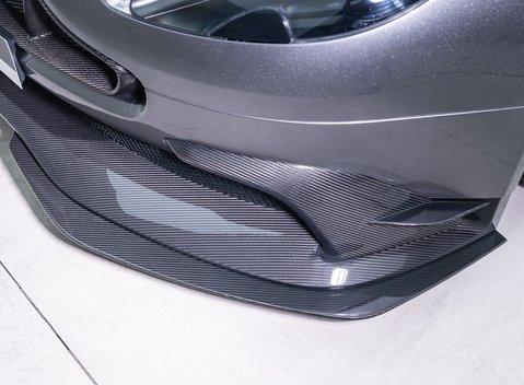 Aston Martin Vantage GT8 30