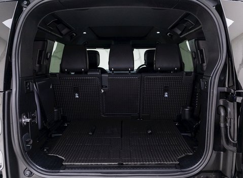 Land Rover Defender 110 P400 X 15