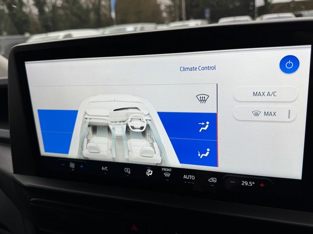 Ford Transit Custom SWB L1H1 Low Roof Trend 280 Air Con Alloys Cam Carplay Sensors EURO 6 33