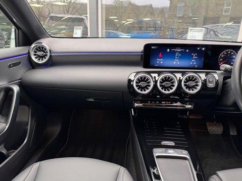 Mercedes-Benz A Class A 180 SPORT EXECUTIVE MHEV 18