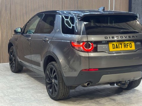 Land Rover Discovery Sport 2.0 Discovery Sport Black HSE TD4 Auto 4WD 5dr 26