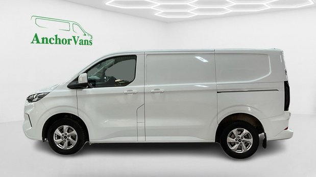 Ford Transit Custom SWB L1H1 Low Roof Limited 320 Air Con Alloys Sensors EURO 6 7