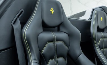 Ferrari 458 SPIDER 18