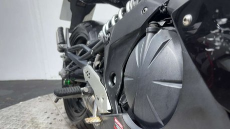 Kawasaki Er ER6 650 2011 MOT SERVICED 27K PERFECT A2 BIKE RUNS GREAT 650CC 17