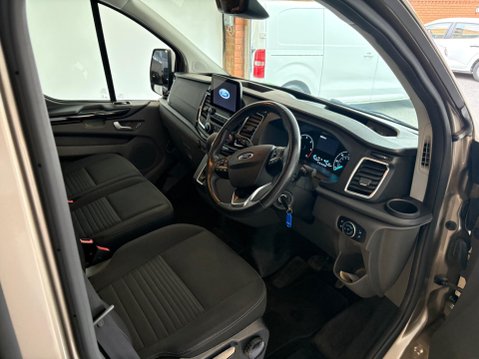 Ford Transit Custom 2.0 320 EcoBlue Limited Crew Van Auto L1 H1 Euro 6 (s/s) 5dr 9