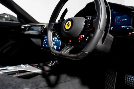 Ferrari 12Cilindri COUPE. HISTORIC PAINTWORK. PASSENGER DISPLAY. LIFT. PANO ROOF. CARBON INT. 40