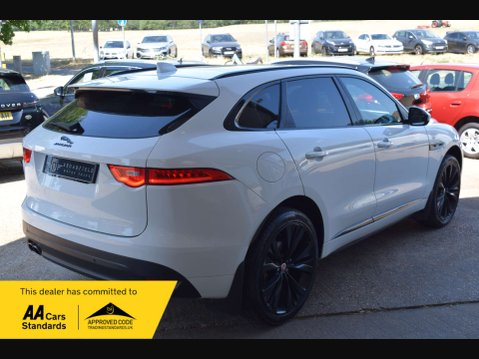 Jaguar F-Pace 2.0 F-Pace R-Sport AWD D Auto 4WD 5dr 3