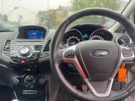 Ford Fiesta TITANIUM 12