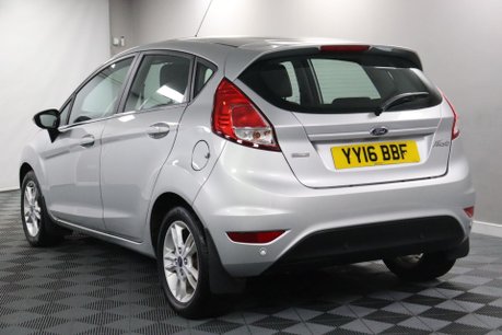 Ford Fiesta ZETEC 10