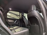 Land Rover Discovery Sport 2.0 Discovery Sport R-Dynamic SE D Auto 4WD 5dr 60