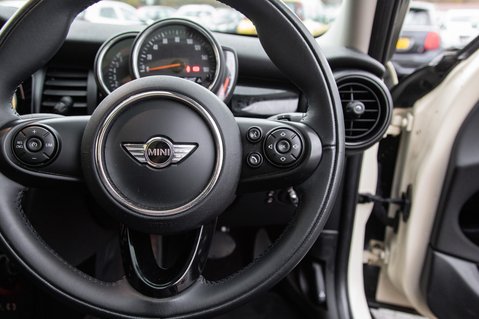 Mini Hatch COOPER SEVEN 21