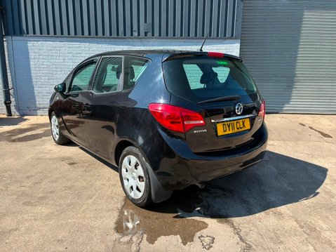 Vauxhall Meriva 1.4T 16V Exclusiv Euro 5 5dr 3