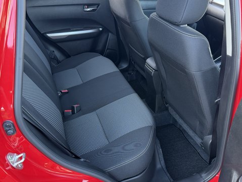 Suzuki Vitara 1.5 Hybrid Motion 5dr AGS 38