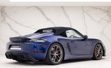 Porsche 718 Boxster Spyder 9