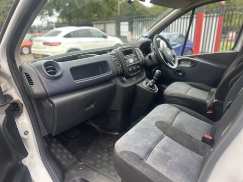 Vauxhall Vivaro L2H1 2900 FRIDGE FREEZER VAN, LWB 11