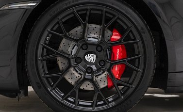 Porsche 911 Carrera S (992) 8