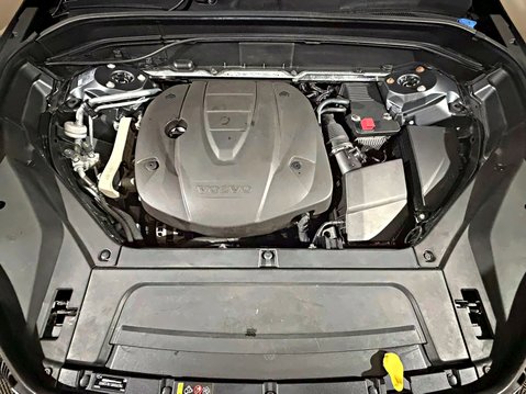 Volvo XC90 D5 POWERPULSE MOMENTUM AWD 11