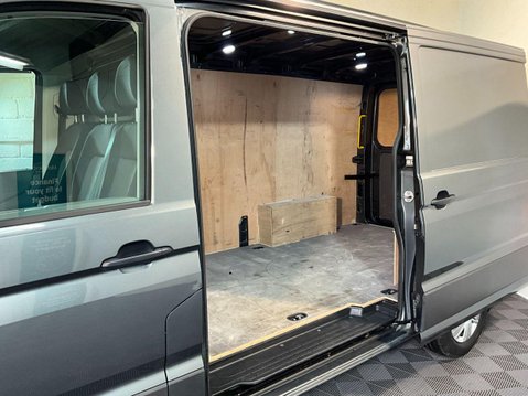 Volkswagen Crafter 2.0 TDI CR35 Trendline Panel Van 5dr Diesel Manual FWD MWB Euro 6 (s/s) (14 7