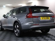 Volvo V60 B4 CROSS COUNTRY AWD MHEV 21
