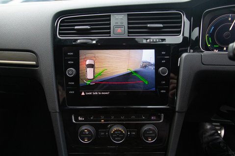 Volkswagen Golf GTE ADVANCE DSG 22